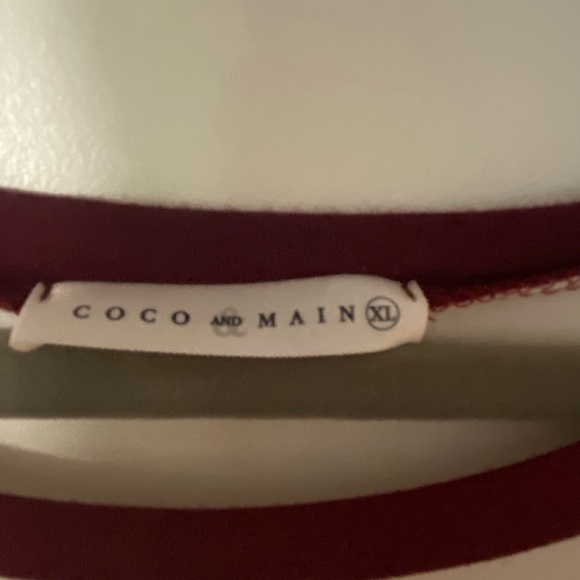 Red and white long sleeve top - Picture 2 of 2